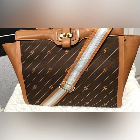 Gucci Shooting Star Top Handle 2 Way Tote - Picture 9 of 14